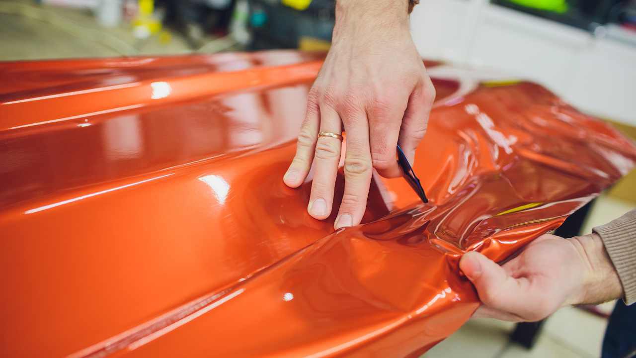 AUTO FOLIEREN: VOR- UND NACHTEILE Preview Image of AUTO FOLIEREN: VOR- UND NACHTEILE