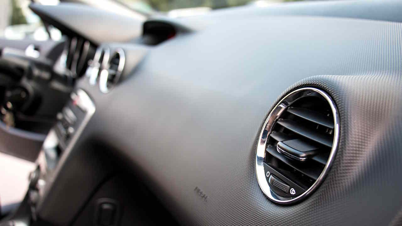 Preview Image of AUTO KUNSTSTOFFTEILE AUFFRISCHEN: SO WIRD PLASTIK WIEDER WIE NEU
