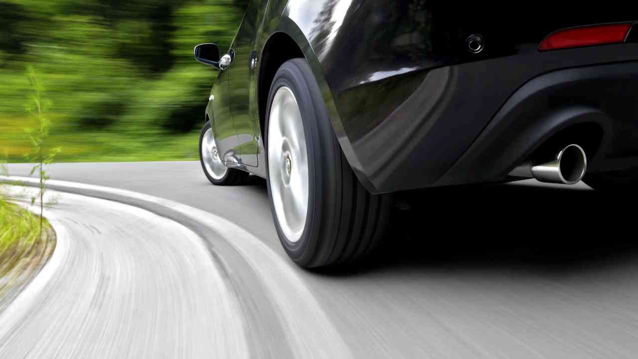 Preview Image of AUTO QUIETSCHT BEIM FAHREN - DAS STECKT DAHINTER