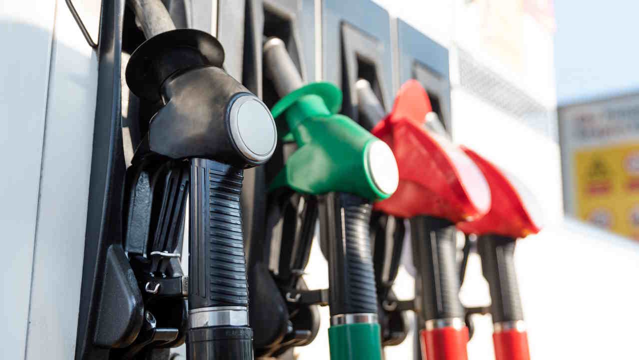 Preview Image of BENZINER ODER DIESEL: WELCHER ANTRIEB PASST ZU MIR?
