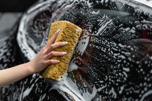 Preview Image of DAS AUTO SELBER WASCHEN: SO WIRD ES BLITZBLANK