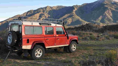 DER LAND ROVER DEFENDER (1983-2016)