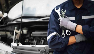 DO IT YOURSELF? WARUM DIE WERKSTATT OFT DER BESSERE SCHRAUBENSCHLÜSSEL IST