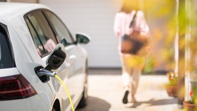 E-AUTO GEBRAUCHT KAUFEN - WORAUF MUSS ICH ACHTEN?