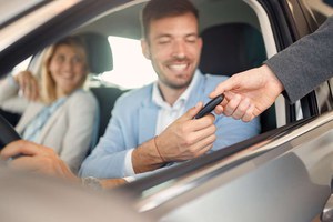 Preview Image of FAHRZEUGHALTERWECHSEL: DIESE FEHLER VERZÖGERN DIE UMMELDUNG