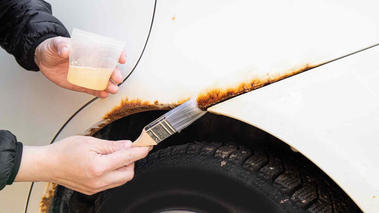 Preview Image of FLUGROST VOM AUTO ENTFERNEN: EFFEKTIVE METHODEN FÜR EIN MAKELLOSES AUTO