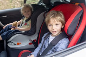 Preview Image of KINDERSITZ IM TEST