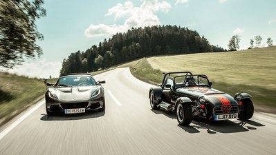 LOTUS ELISE VS. CATERHAM SEVEN