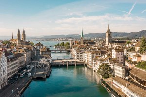 Preview Image of MIT DEM AUTO IN DIE SCHWEIZ