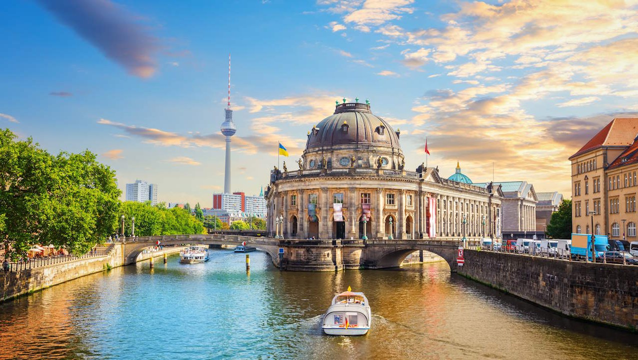 Preview Image of NACH DEUTSCHLAND MIT DEM AUTO